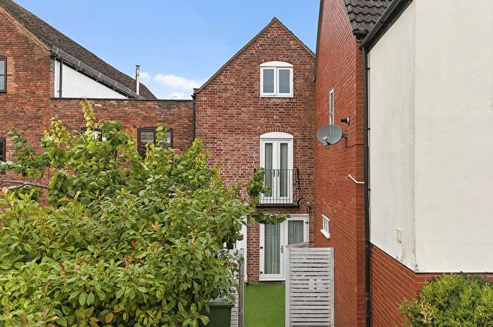 4 Bedroom Terraced House For Sale In Severn Drive, Upton-Upon-Severn, WR8