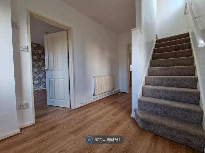 3 Bedroom Semi-Detached House To Rent In Marline Road, St. Leonards-On-Sea, TN38