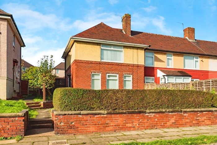 3 Bedroom End Of Terrace House For Sale In Remington Road, Sheffield, S5
