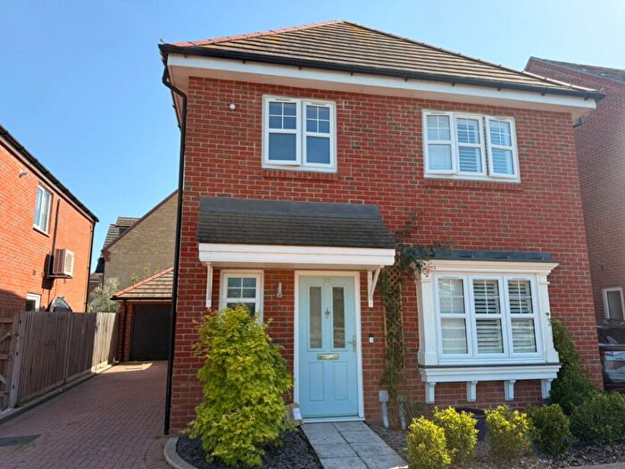 4 Bedroom Detached House For Sale In Equestrian Court, Arborfield Green, RG2