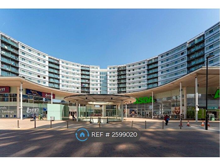 2 Bedroom Flat To Rent In The Blenheim Centre, Hounslow, TW3