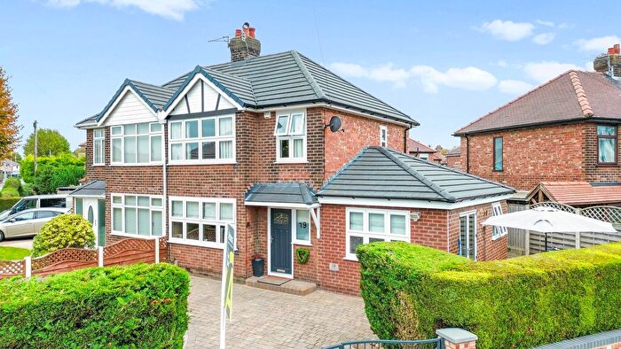 3 Bedroom Semi-detached House For Sale In Halsall Avenue, Warrington, WA2