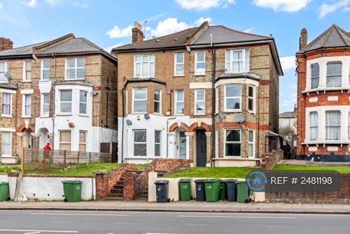 2 Bedroom Flat To Rent In Thurlow Park Road, London, SE21