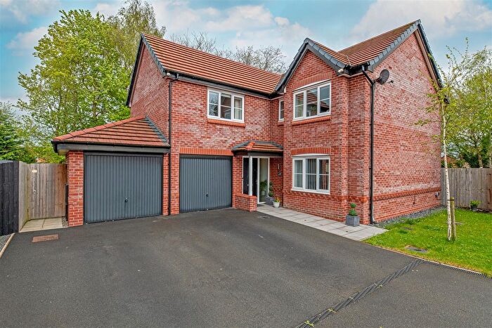5 Bedroom Detached House For Sale In Ravensthorpe, Great Sankey, Warrington, WA5