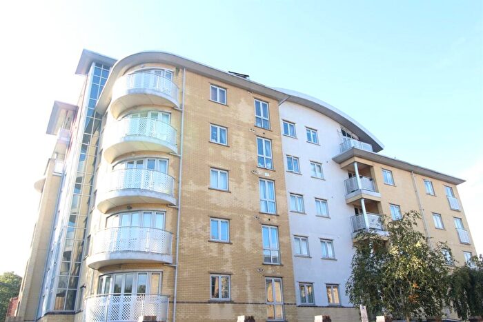 2 Bedroom Apartment To Rent In The Pinnacle, Kings Road, Reading, RG1