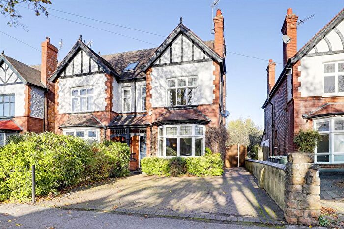4 Bedroom Semi Detached House For Sale In Davies Road, West Bridgford, NG2