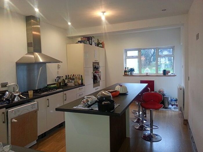 5 Bedroom Semi-Detached House To Rent In Staunton Road, Oxford, OX3