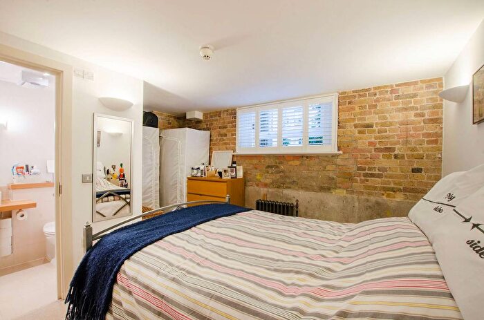2 Bedroom Flat To Rent In Argyll Road, Woolwich Riverside, London, SE18