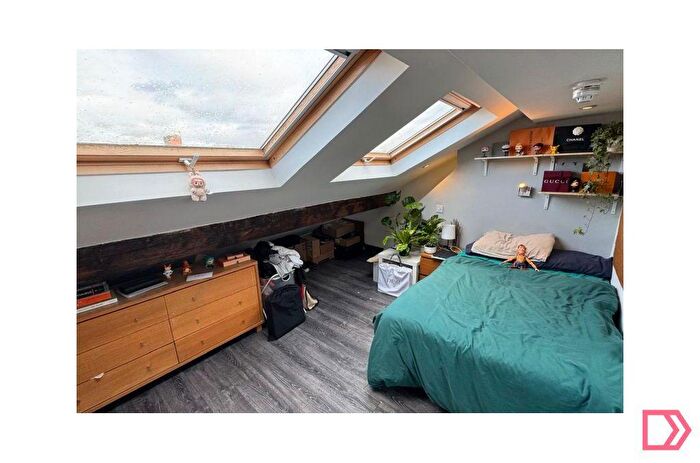 10 Bedroom Terraced House To Rent In Great Western Street, Rusholme, Manchester, M14