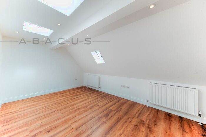 2 Bedroom Flat To Rent In Ossulton Way, East Finchley, N2