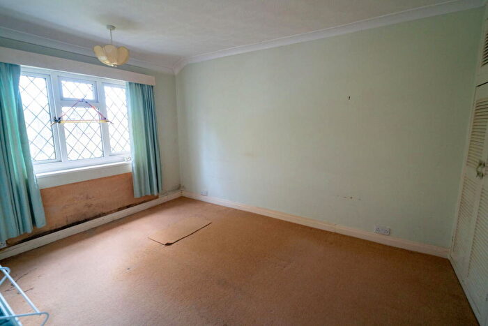 3 Bedroom Semi-Detached House For Sale In Widney Lane, Solihull, B91