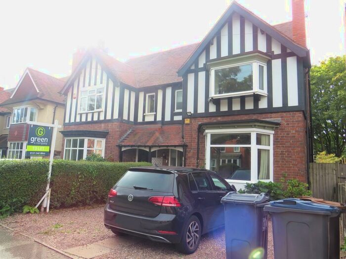 4 Bedroom Semi-Detached House To Rent In Upper Holland Road, Sutton Coldfield, B72