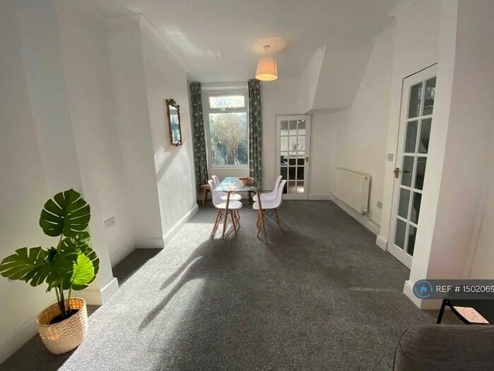 2 Bedroom Terraced House To Rent In Anglesey Street, Cardiff, CF5