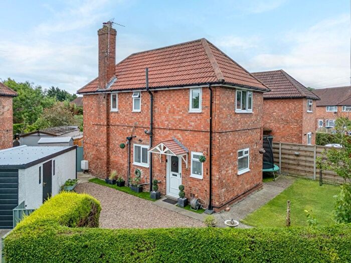 3 Bedroom Semi-Detached House For Sale In Brecksfield, Skelton, York, YO30