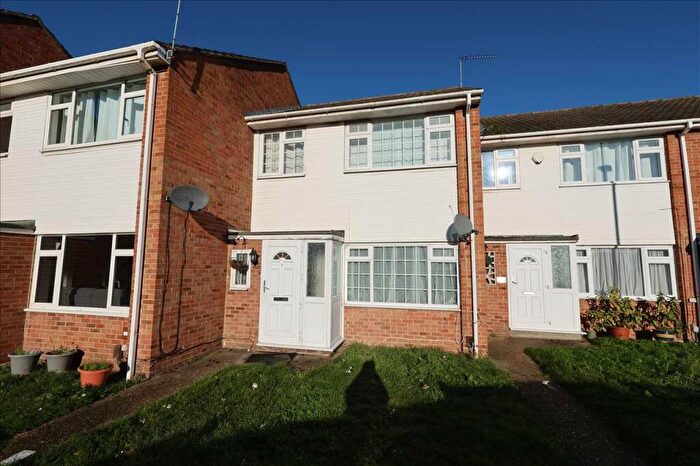 3 Bedroom Terraced House For Sale In Roxwell Close, Cippenham, SL1