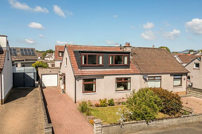 3 Bedroom Semi-Detached House For Sale In Clive Road, Dundee, DD3