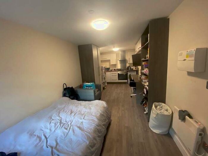 1 Bedroom Studio Flat To Rent In Wardwick, Derby, DE1