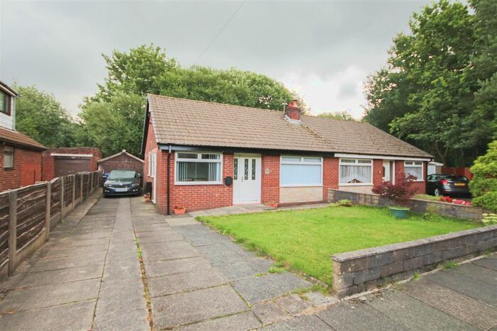 2 Bedroom Semi-Detached Bungalow To Rent In Cannon Street, Radcliffe, Manchester M26