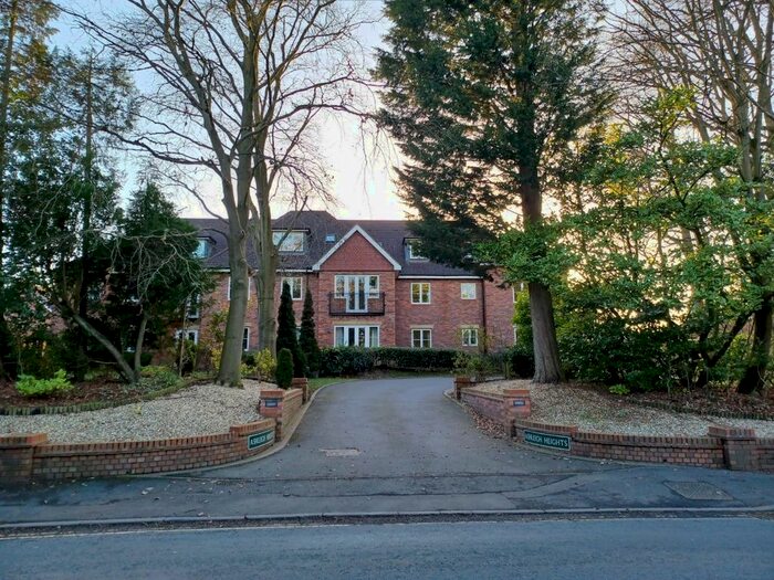 2 Bedroom Flat To Rent In Warwick Road, Solihull, B91