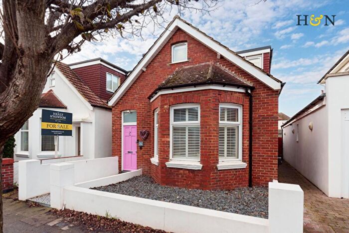 4 Bedroom Detached House For Sale In Wish Road, Hove, BN3