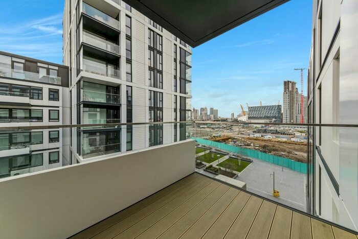 1 Bedroom Flat To Rent In The Waterman, Greenwich Peninsula, London, SE10