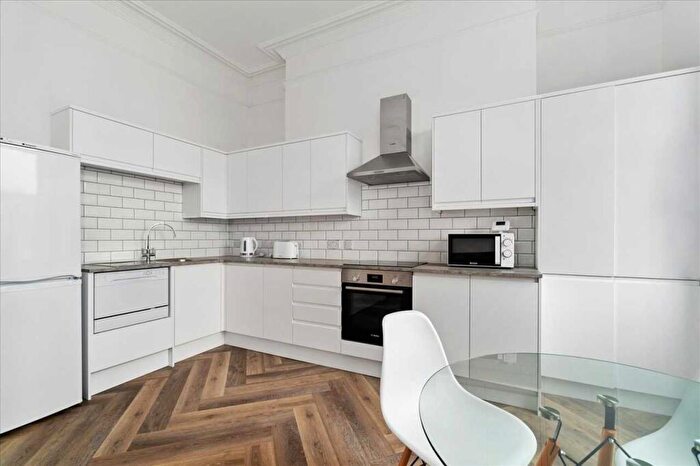 2 Bedroom Apartment To Rent In North Road East, Plymouth, PL4