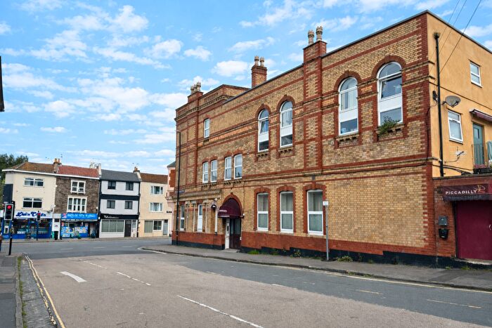 2 Bedroom Flat For Sale In Robertson Road, Bristol, BS5