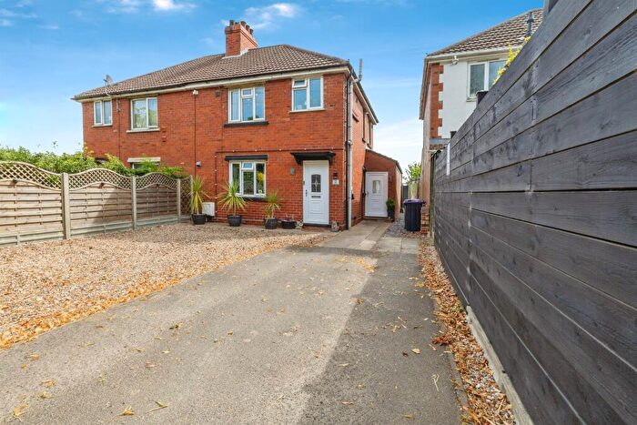 4 Bedroom Semi-Detached House For Sale In Avenue Villas, Lincoln, LN5