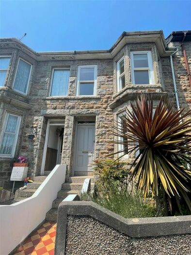 3 Bedroom Town House To Rent In Barwis Terrace, Penzance, TR18