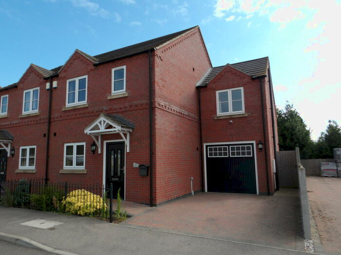 3 Bedroom Semi-Detached House To Rent In Moss Lane, Skellingthorpe, LN6