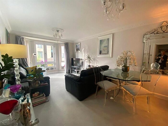 1 Bedroom Apartment For Sale In Fosseway Court, The Fosseway, Clifton, Bristol, BS8