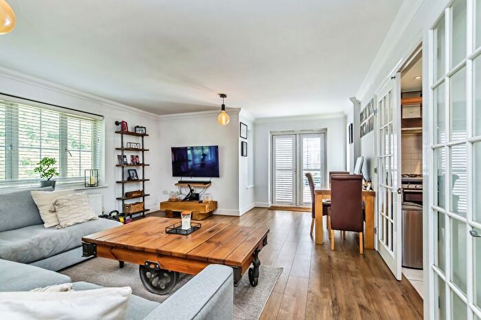 2 Bedroom Flat For Sale In Park View, Caterham, Surrey, CR3