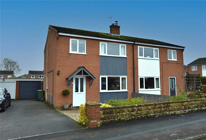3 Bedroom Semi-Detached House For Sale In Oak Tree Close, Bedale, North Yorkshire, DL8