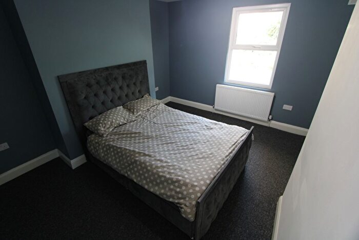 2 Bedroom Flat To Rent In Elmwood Road, Croydon, CR0