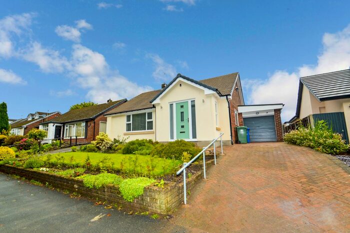 2 Bedroom Bungalow To Rent In Philips Park Road West, Whitefield, Manchester, M45