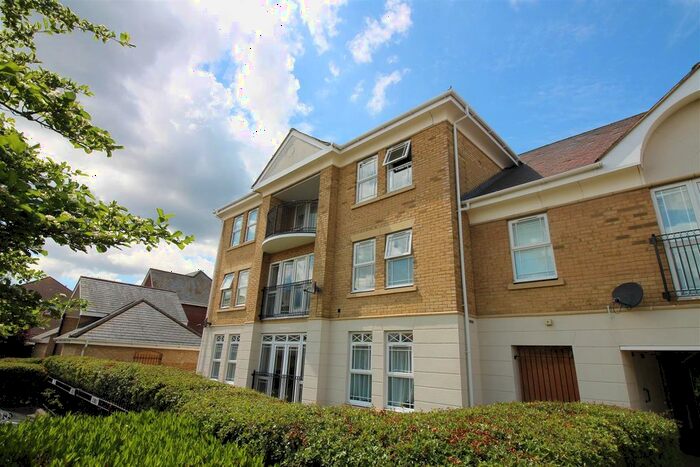 2 Bedroom Flat To Rent In Stickle Down, Deepcut, Camberley, GU16