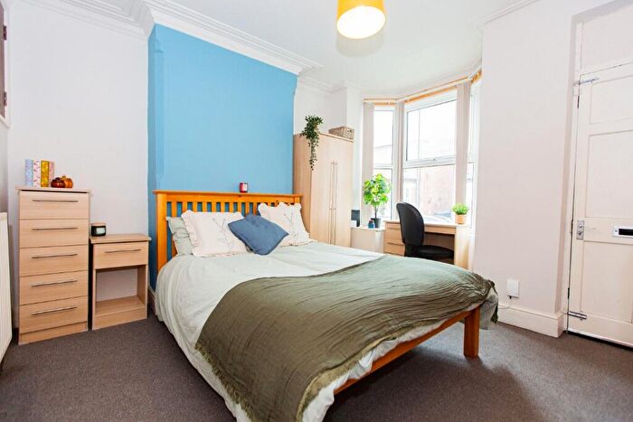 5 Bedroom Detached House To Rent In Charnwood Grove, West Bridgford, NG2