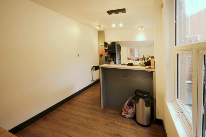 4 Bedroom End Of Terrace House To Rent In Upperton Road, Leicester, LE3