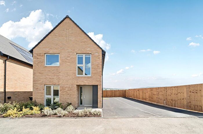 3 Bedroom Property To Rent In Wheatley Carr, Nelson, BB9