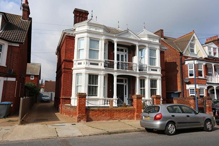 2 Bedroom Apartment To Rent In Flat Lindley House, Leopold Road, IP11