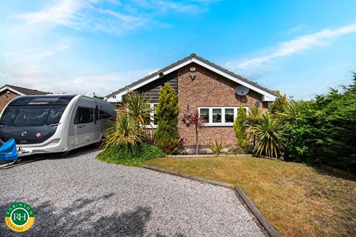 3 Bedroom Bungalow For Sale In Station Road, Rossington, Doncaster, DN11