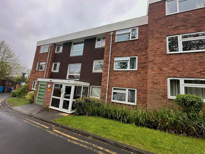 2 Bedroom Apartment To Rent In Old Warwick Court, Solihull, B92