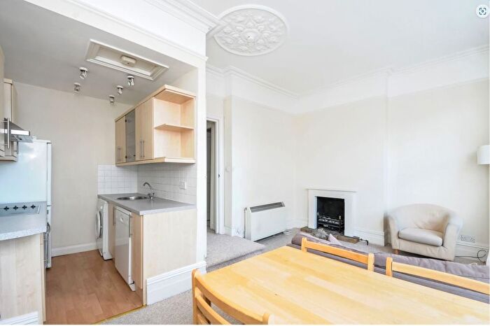 1 Bedroom Flat To Rent In Comeragh Road, Barons Court, London, W14
