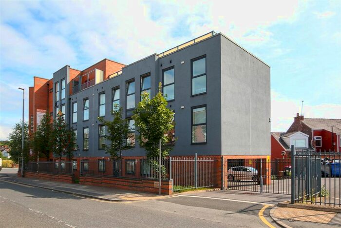 2 Bedroom Flat To Rent In Old Church Court, Weaste Road, Salford, M5