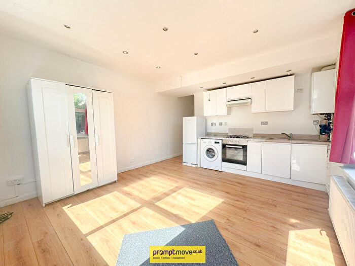 1 Bedroom Flat To Rent In Kingsland Road Luton, LU1