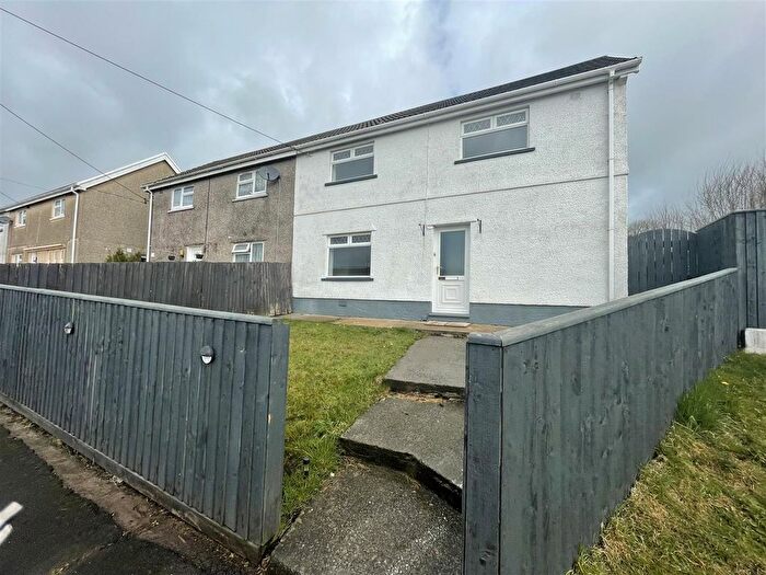 3 Bedroom Semi-Detached House To Rent In Heol Yr Ysgol, Cefneithin, Llanelli, SA14