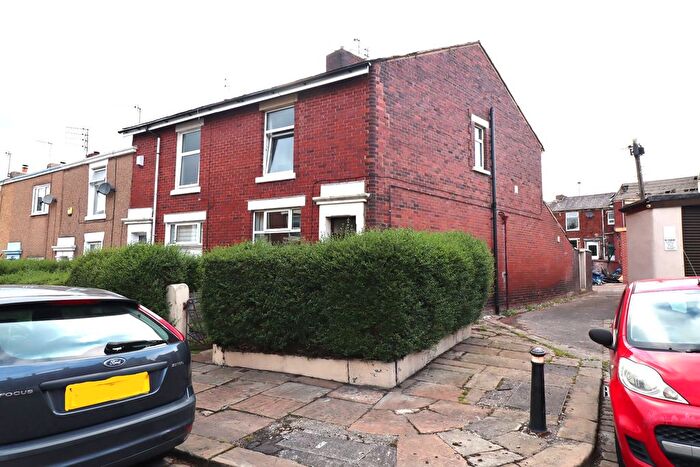 2 Bedroom Terraced House To Rent In Pink Place, Blackburn, BB2