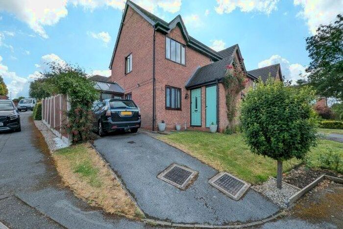 1 Bedroom Flat To Rent In Easedale Close, Nottingham, NG2