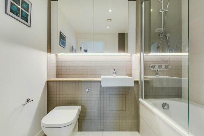 2 Bedroom Apartment To Rent In Cobalt Place, London, SW11