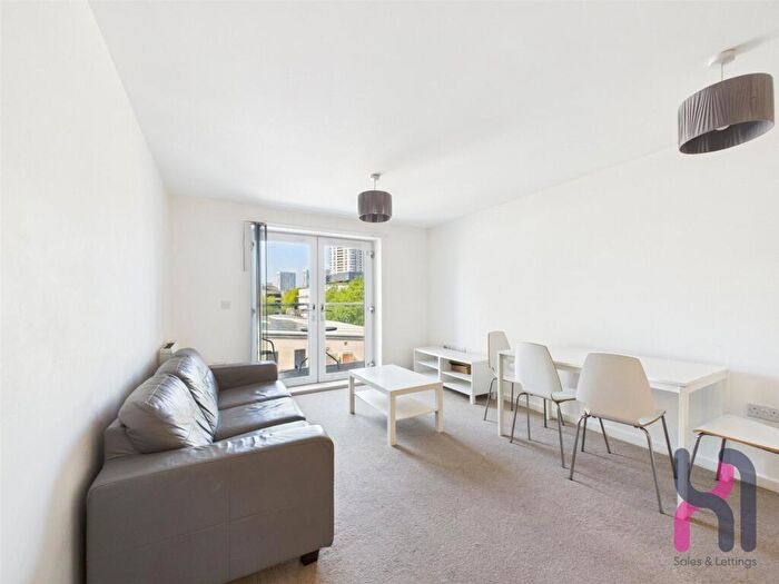 2 Bedroom Flat To Rent In Spinner House, A Elmira Way, Salford, M5